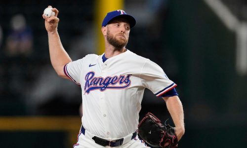 Merrill Kelly regresa a los Diamondbacks por dos años, según fuente de AP