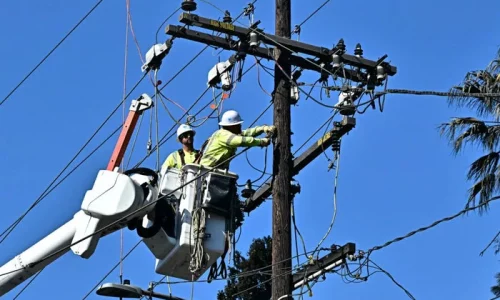 ‘AI Can’t Climb a Utility Pole’—Experts Warn of ‘Silver Tsunami’ in US Utilities