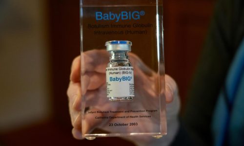 Un medicamento hecho con plasma sanguíneo salva a bebés del botulismo