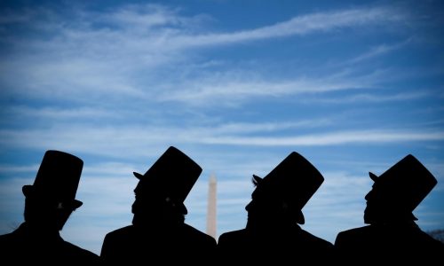 Fotos de funeral simbólico para la moneda de un centavo de dólar en el Monumento a Lincoln