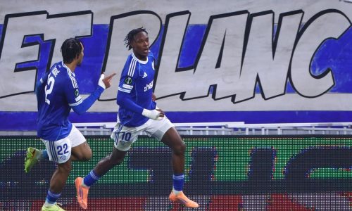 Estrasburgo suspende al delantero Emmanuel Emegha por un partido
