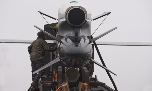 Rusia lanza ataque masivo con drones y misiles contra Ucrania durante contactos diplomáticos