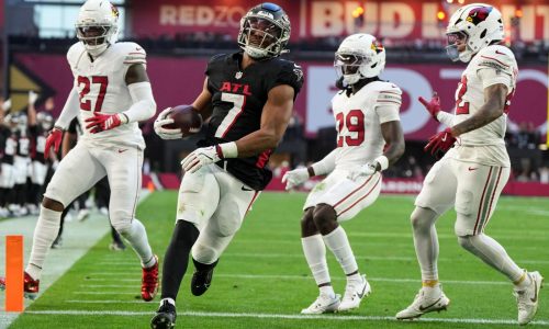 Robinson lidera a Falcons 26-19 sobre Cardinals, Atlanta consigue segundo triunfo al hilo