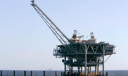 Republicanos de Florida piden a Trump no permitir perforaciones petroleras frente a sus costas