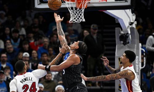 Magic supera 117-108 al Heat y disputará las semifinal de la Copa de la NBA en Las Vegas