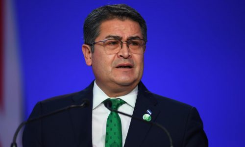 Juez en Honduras emite orden de captura contra expresidente Hernández, indultado por Trump