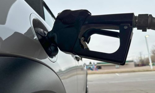 US drivers are seeing lower gas prices this holiday season