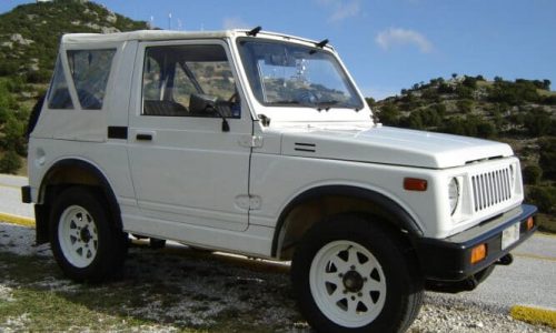 Suzuki SJ Stuns as UK’s No.1 Classic Christmas Dream Car