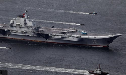 Japón protesta después de que un avión militar chino fijara su radar en cazas japoneses