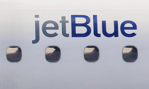 Vuelo de JetBlue cerca de Venezuela casi choca con avión cisterna de Fuerza Aérea de EEUU