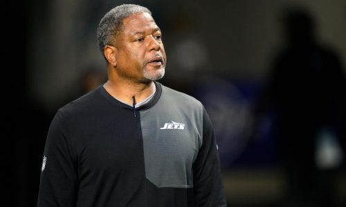 Jets despiden al coordinador defensivo, Steve Wilks, tras derrota 48-20 ante Jaguars