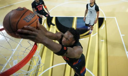 Knicks ganan la Copa NBA tras remontar y vencer a Spurs 124-113