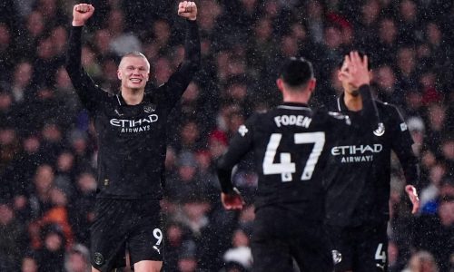 Erling Haaland anota su gol 100 en la Premier y Man City vence 5-4 a Fulham