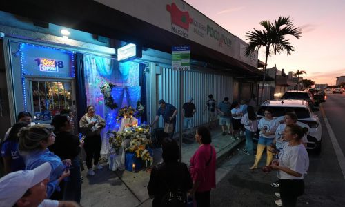 Nicaragüenses en Miami celebran a la Virgen María pese a temores en EEUU y en su país