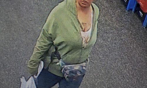 Arrestan a mujer de Texas por ocultar navajas de afeitar en barras de pan en tiendas de Mississippi