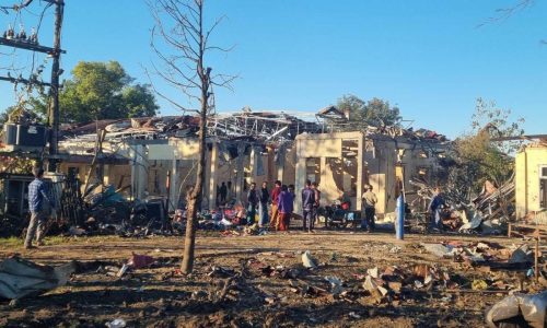 Ejército de Myanmar admite ataque aéreo contra hospital que dejó 30 fallecidos