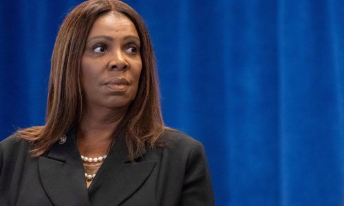 Jueza avala ley de licencias de conducir en Nueva York, rechaza impugnación del gobierno de Trump