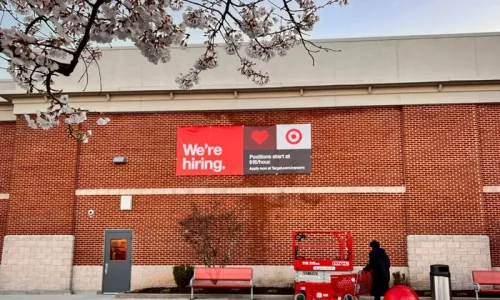 Number of Americans Receiving Unemployment Benefits Falls to 10-Month Low