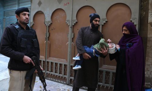 Dos muertos en un ataque a equipo contra la polio en el noroeste de Pakistán