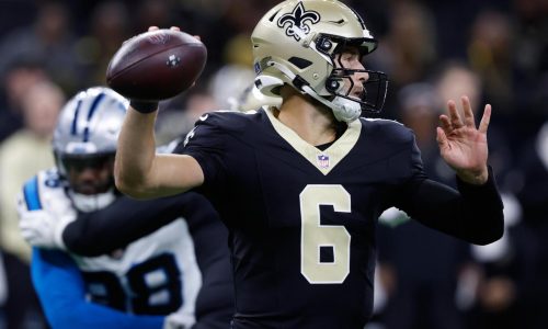 Shough y Smyth lideran a los Saints en victoria 20-17 sobre los Panthers