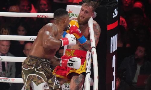 Jake Paul afirma tener ‘doble fractura de mandíbula’ tras su derrota ante Anthony Joshua