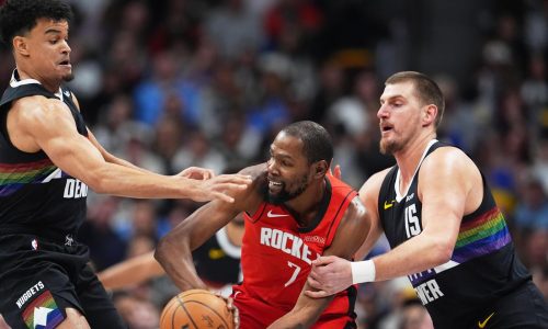 Durant anota 31, Sheppard tiene racha de 11 y Rockets vencen 115-101 a Nuggets