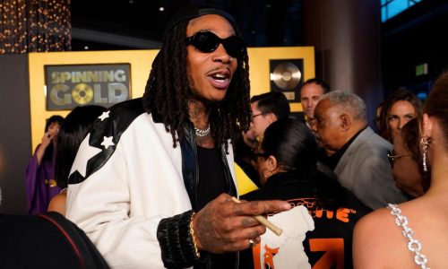 Romanian court sentences US rapper Wiz Khalifa to 9 months for drug possession