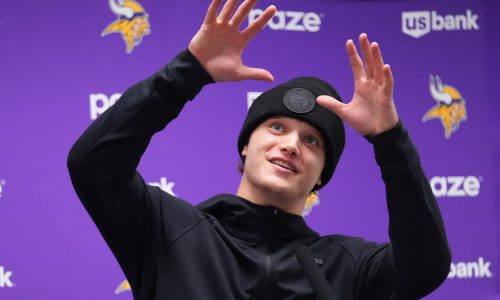 ‘A pretty impressive performance’: J.J. McCarthy praised by The QB School