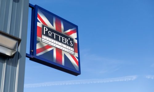 Potter’s Pasties opens inside Beer Dabbler Depot liquor store on St. Paul’s West Seventh