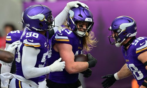 ‘He’s a unicorn’: Andrew Van Ginkel did it again for the Vikings