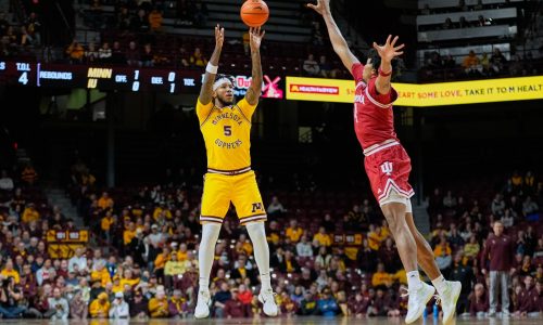 Men’s basketball: Gophers upset No. 22 Indiana 73-64 in Big Ten opener