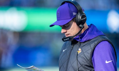 What do the numbers say about the Vikings recent offensive struggles?