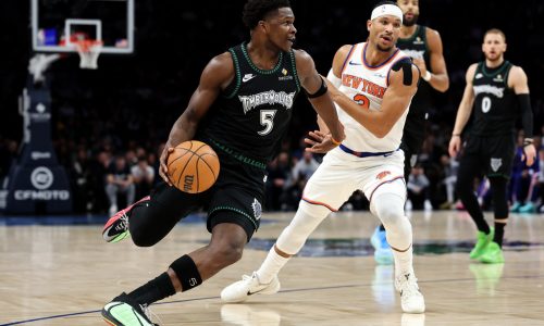 Timberwolves down short-handed Knicks