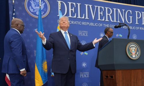 Los combates en Congo y en la frontera de Camboya y Tailandia amenazan dos acuerdos de paz de Trump