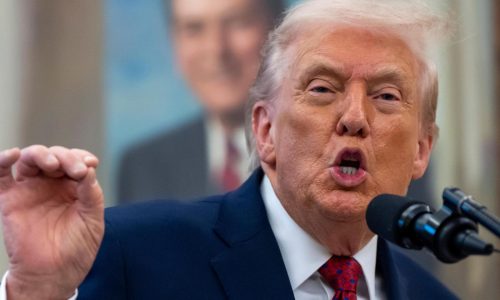 Trump presentará agenda para 2026 mientras su popularidad disminuye