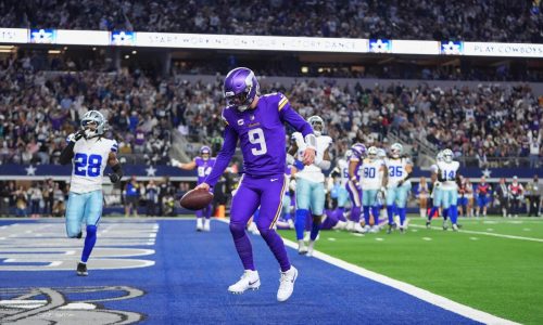 Vikings dañan gravemente las esperanzas de playoffs de Cowboys al vencer a Dallas 34-26