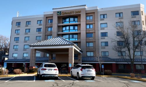 Howie Carr: A roundup of ‘anomalies’ at Healey’s illegal immigrant hotels