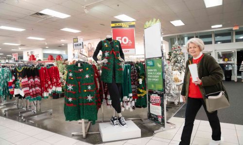 This holiday season isn’t very merry for consumers, a poll finds