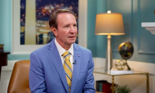 Macron Affirms Support for Greenland Sovereignty Amid US Interest in Annexation