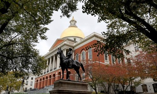 Massachusetts bill would give workers a heads up before ICE audits