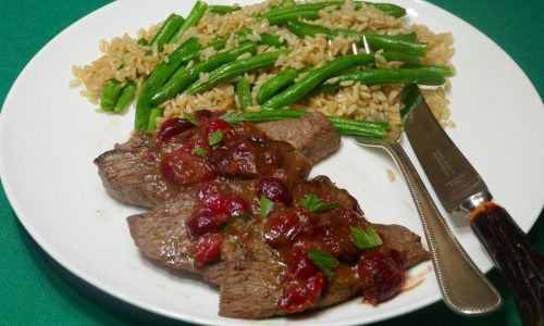 Quick Fix: Beef Tenderloin with Cranberry Mustard Sauce and Green Beans with Rice