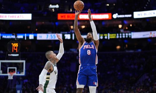 La NBA suspende 25 juegos a Paul George de los 76ers de Filadelfia por violar política antidrogas