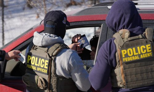 2 feds fired guns in deadly Alex Pretti encounter