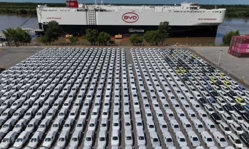 Trump’s Argentine ally welcomes a shipload of Chinese EVs for the first time