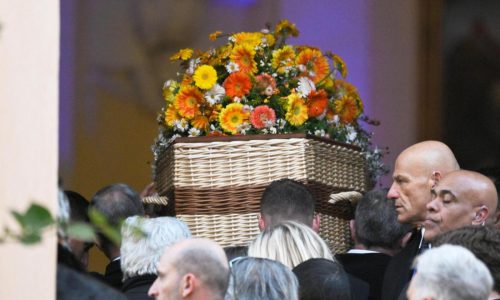 Saint-Tropez bids adieu to Brigitte Bardot with a funeral and public homage