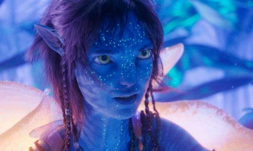 ‘Avatar’ keeps hold on box office