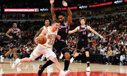 Tiro de último segundo de Huerter da victoria a Bulls sobre Celtics, retiran jersey de Derrick Rose