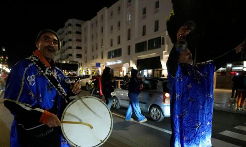 París prohíbe reuniones en Campos Elíseos por final de la Copa Africana de Naciones