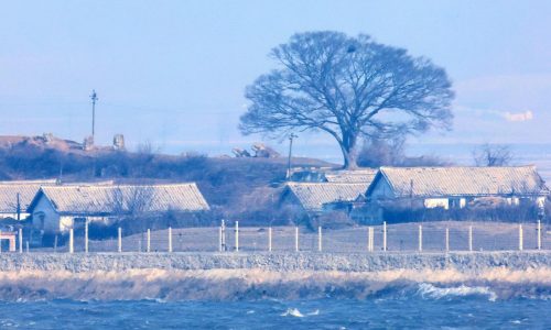 Corea del Norte promete responder tras acusar al Sur de enviar drones a través de la frontera