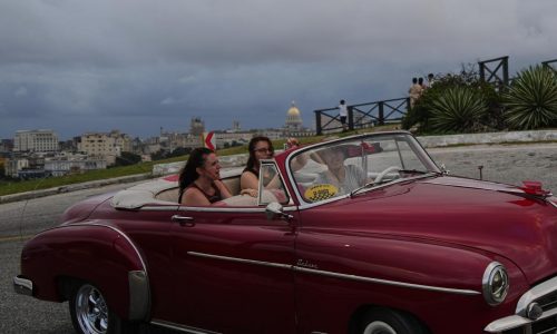 Tourism in Cuba plummets as tensions with US increase and Venezuela oil shipments drop
